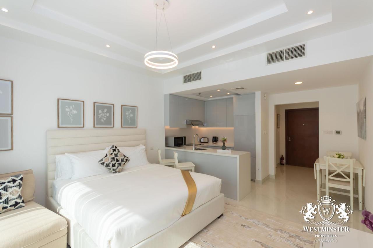 Appartamento Westminster Burj Al Nujoom Dubai Esterno foto