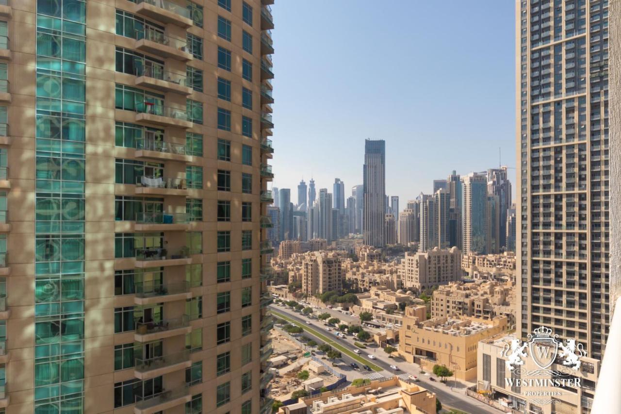 Appartamento Westminster Burj Al Nujoom Dubai Esterno foto